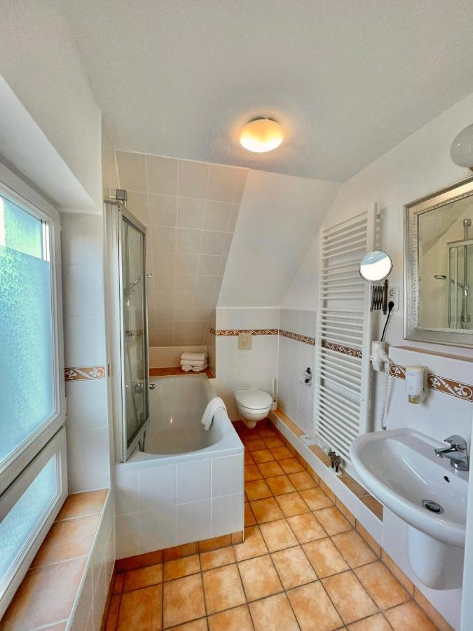 Hambühren Gaestehaus Suedheide מראה חיצוני תמונה